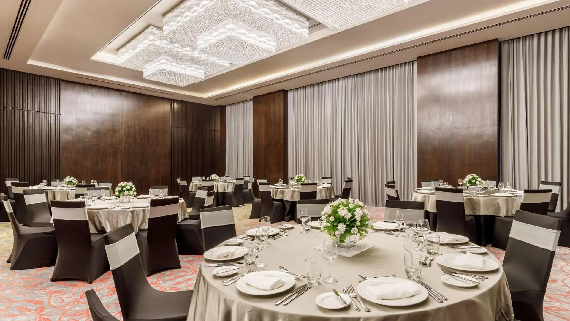 Hyatt Centric Soalteemode Kathmandu Hotel