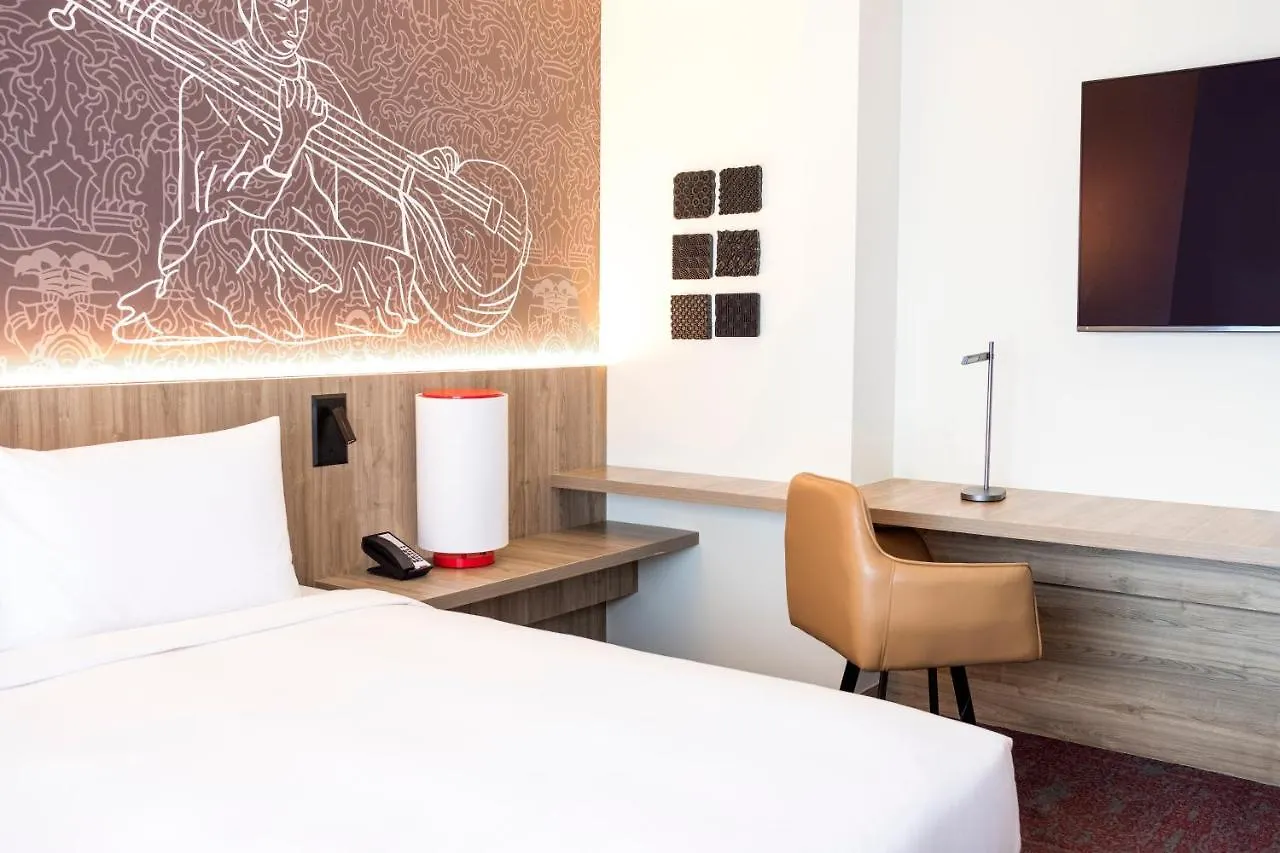 Hotel Hyatt Centric Soalteemode Katmandu 5*,